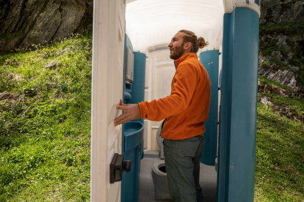 Best Porta potty delivery and setup  in Fowler, MI