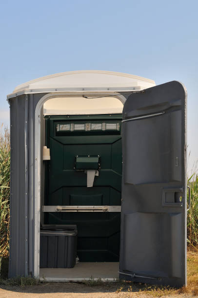 Portable Toilet Options We Offer in Fowler, MI